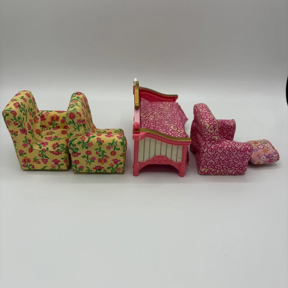 Fisher Price Loving Family Dollhouse Furniture Bed Couch Pink Yellow Floral 2006